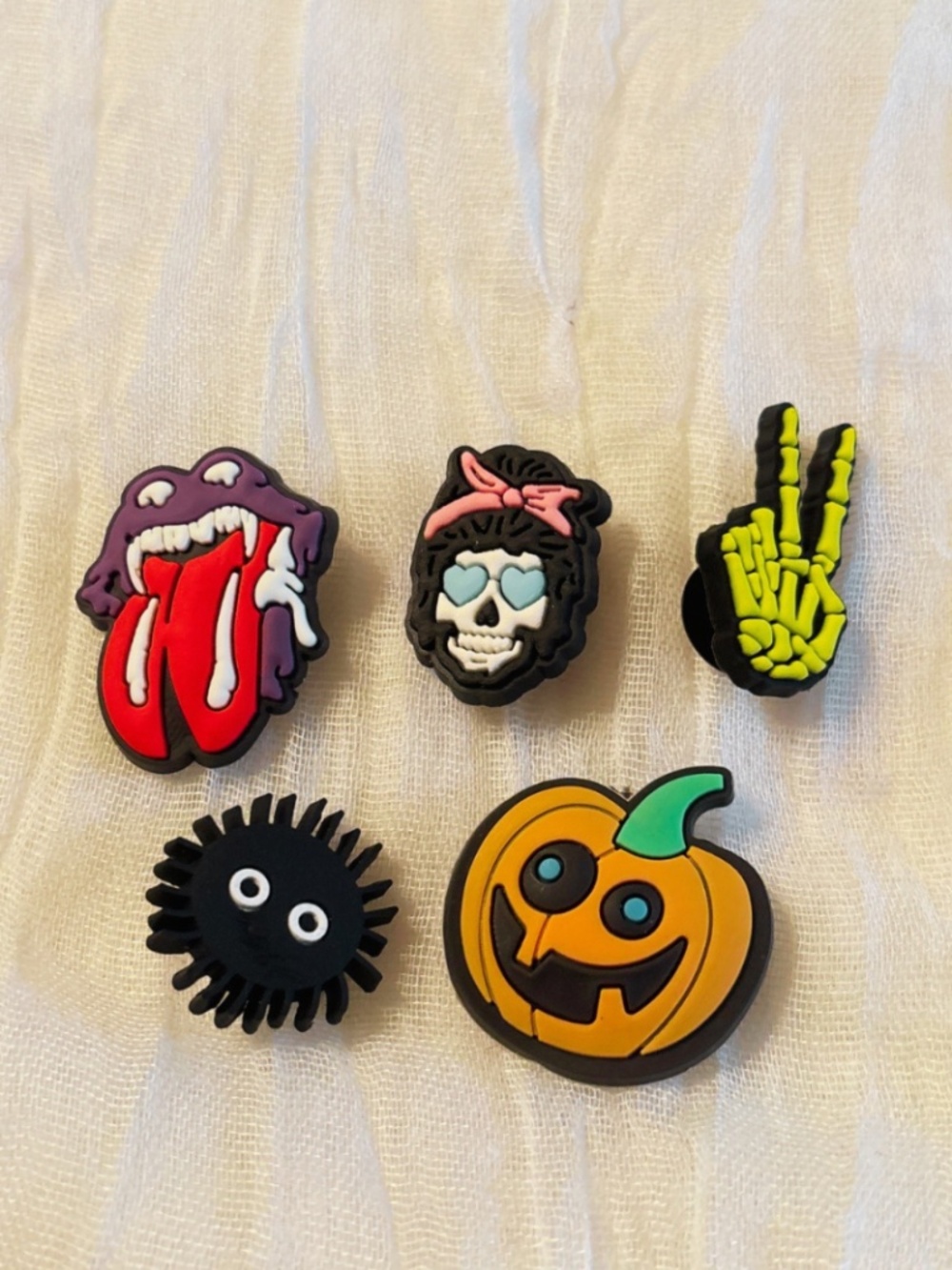 Set # 50 – 5 Pack Random Halloween Jibbitz/Croc Charms